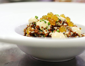 Ensalada de quinoa con perlas de miel