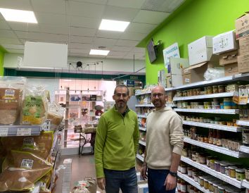 un supermercado ecológico centrado en un servicio excepcional